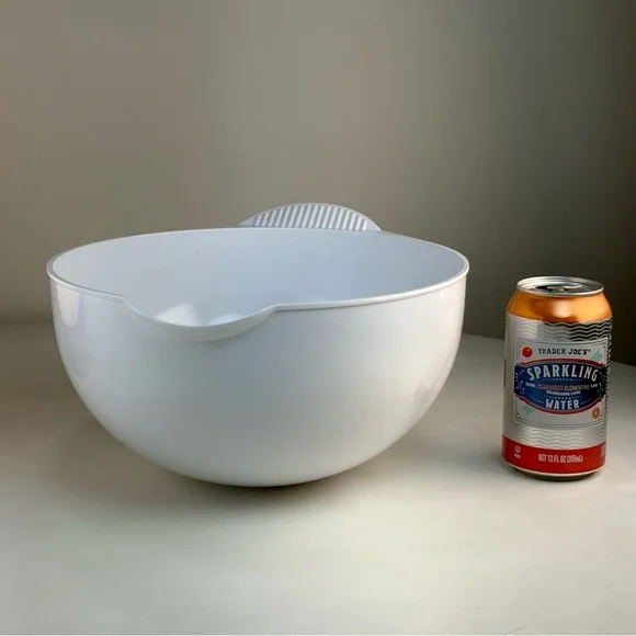 Rosti Mepal 4L White Melamine Tip’n Mix Bowl 2408 Designer Koen DeWinter Denmark